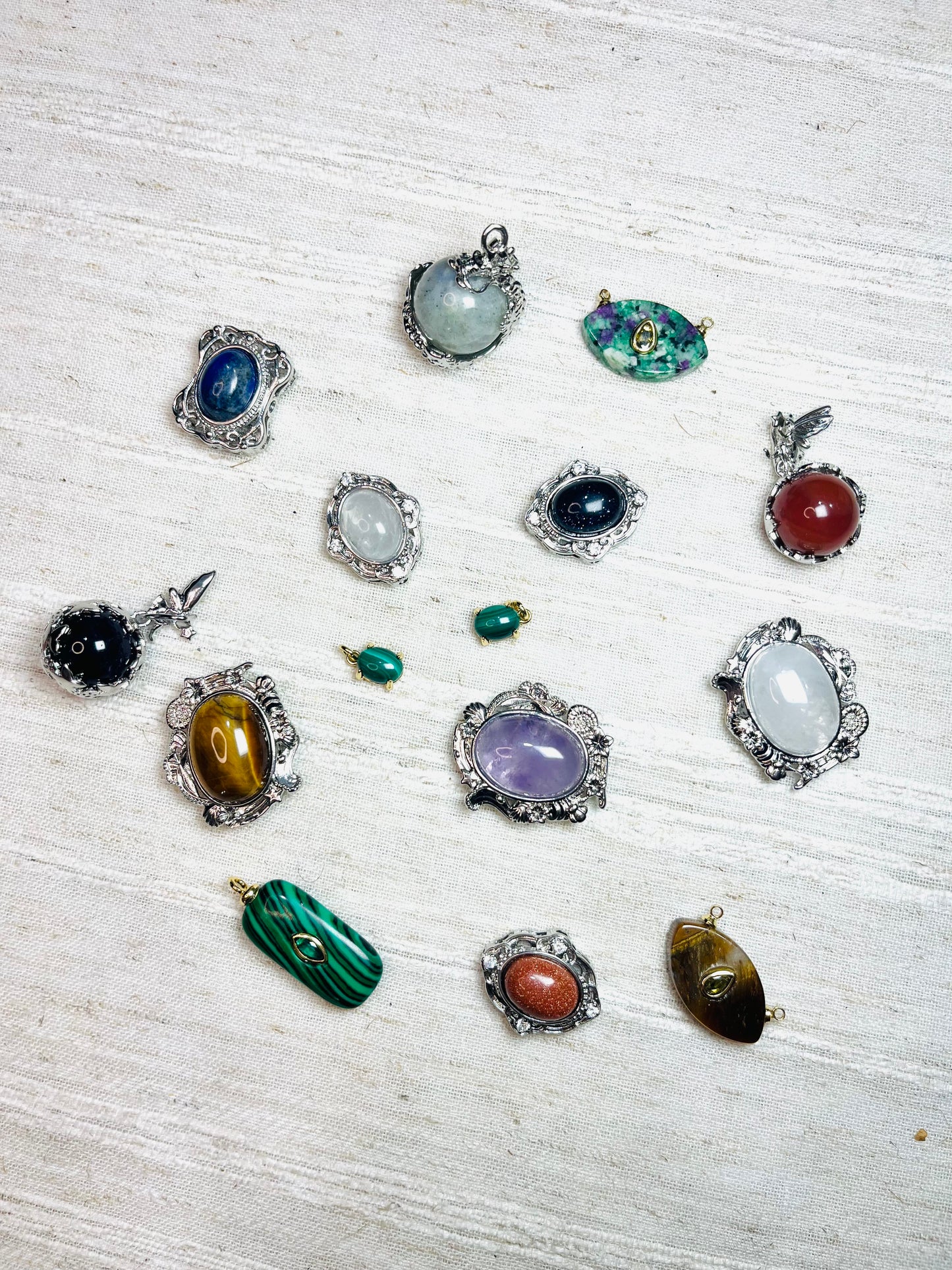 Crystal Bags (5bags get one string)